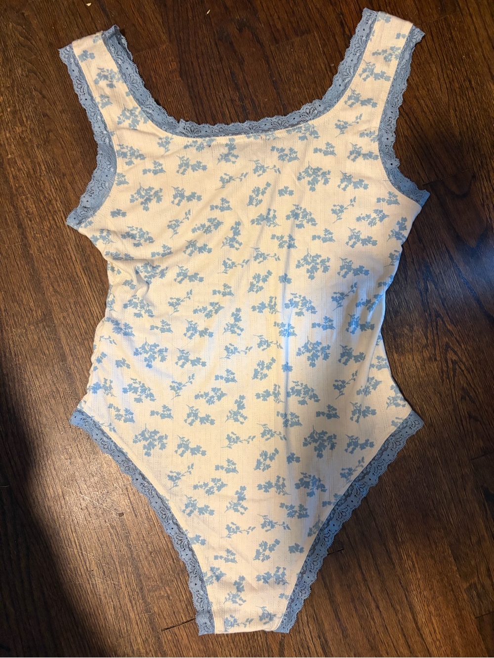 Cider Cream & Light Blue Floral Lace-Trim Bodysuit - Picture 3 of 6